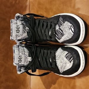 BHM Jordan 1 Mids Sz 11